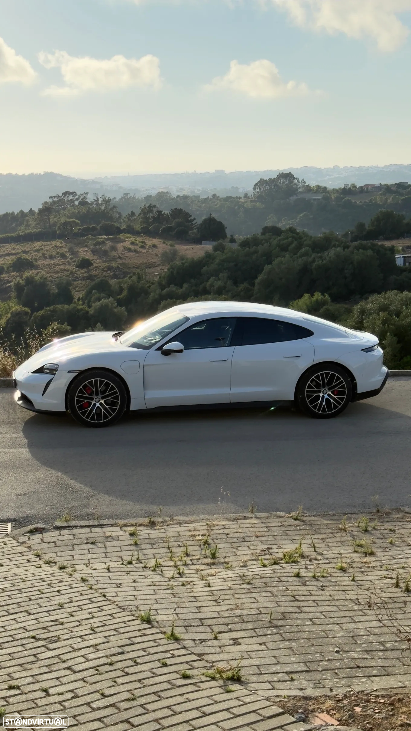 Porsche Taycan 4S - 25