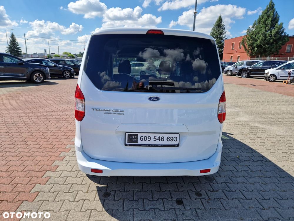 Ford Tourneo Courier 1.5 TDCi Trend - 8