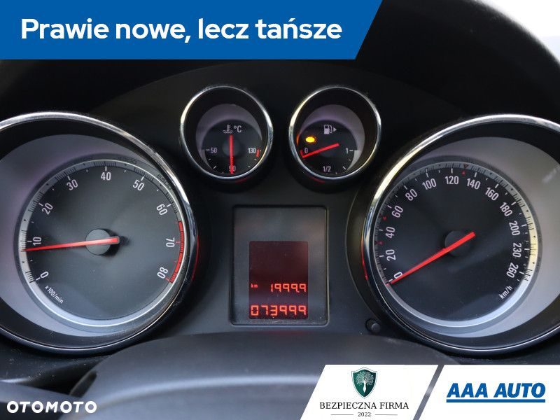 Opel Insignia - 12