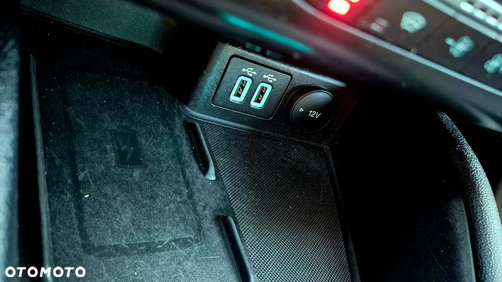 Ford Focus 1.5 EcoBlue STart-Stopp-System TITANIUM - 32