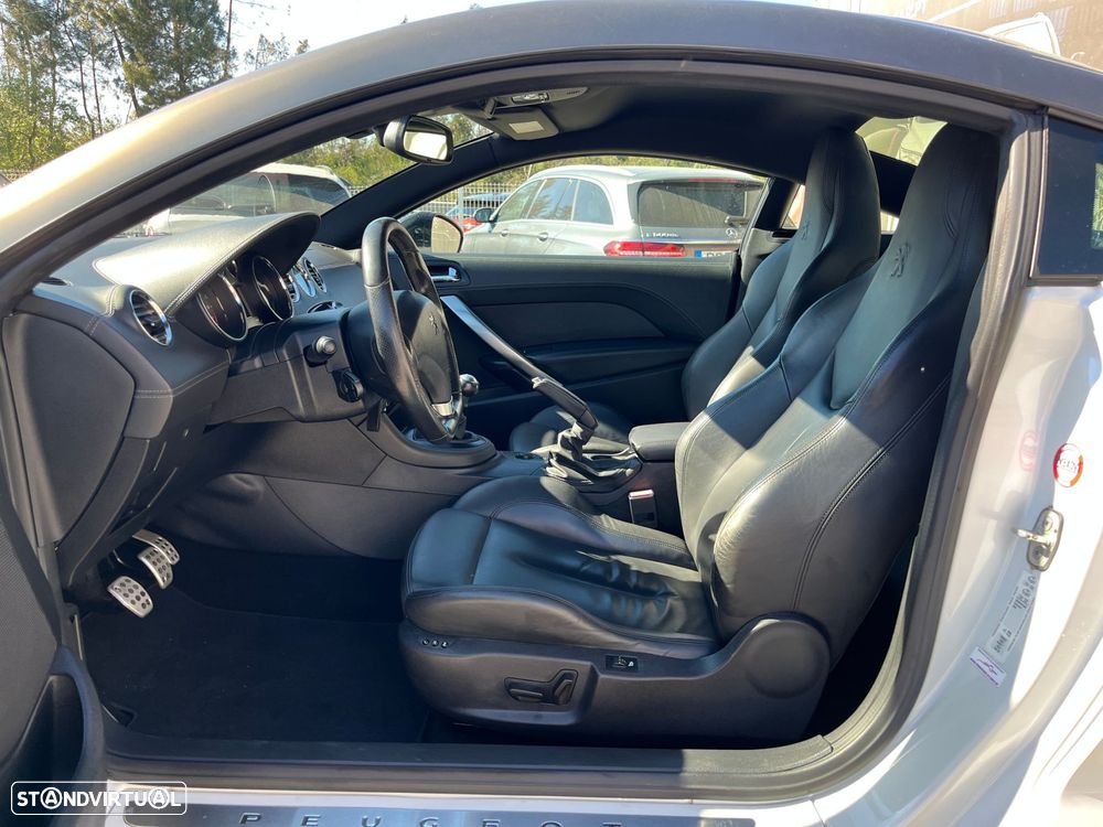 Peugeot RCZ 1.6 200 THP - 12