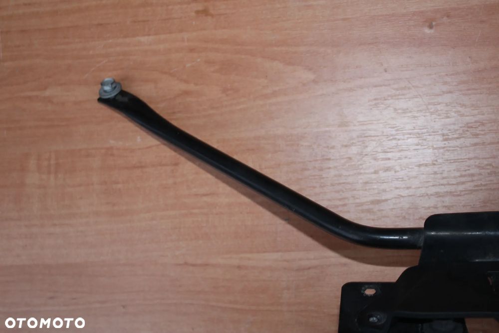 MOCOWANIE PODSTAWA ZAMKA MASKI OSŁONA OPEL ISNIGNIA B 39107388 - 4
