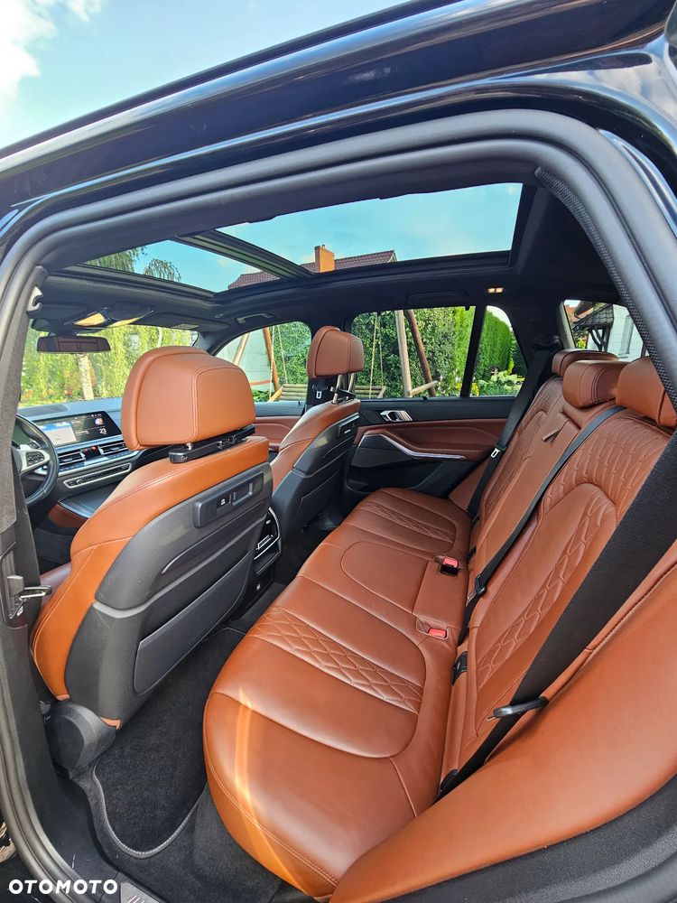 BMW X5 xDrive45e - 11