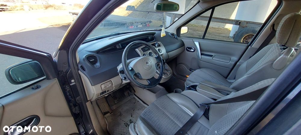 Renault Scenic - 9