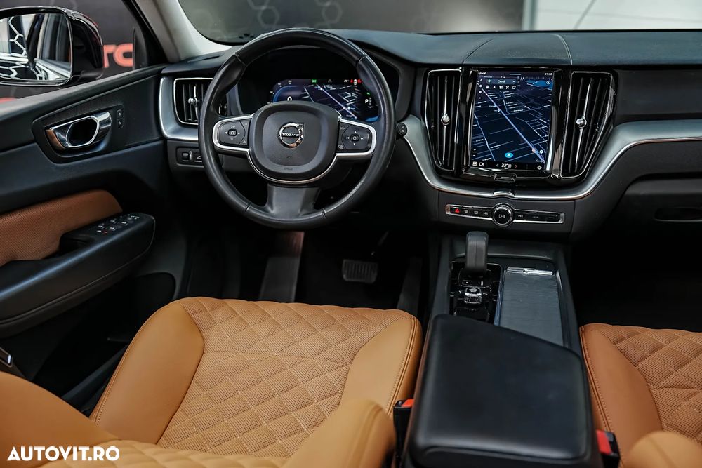 Volvo XC 60 Recharge T6 AWD AT Core - 22
