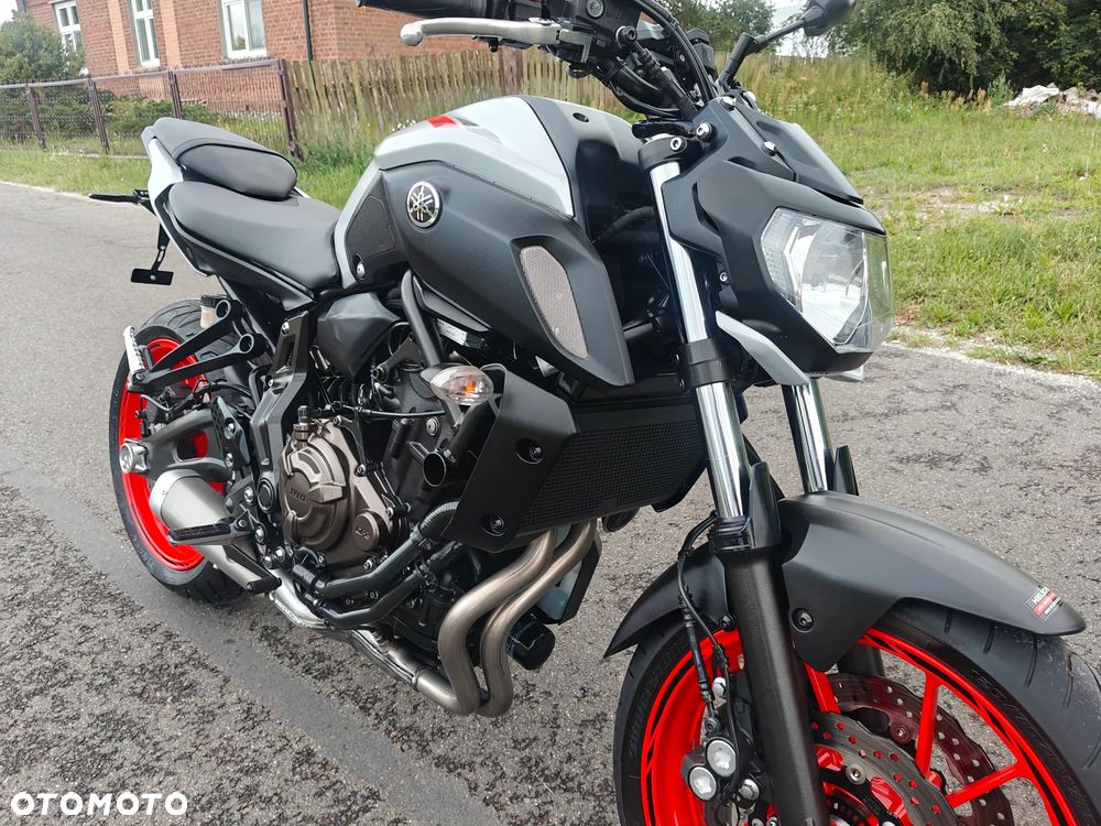 Yamaha MT - 3