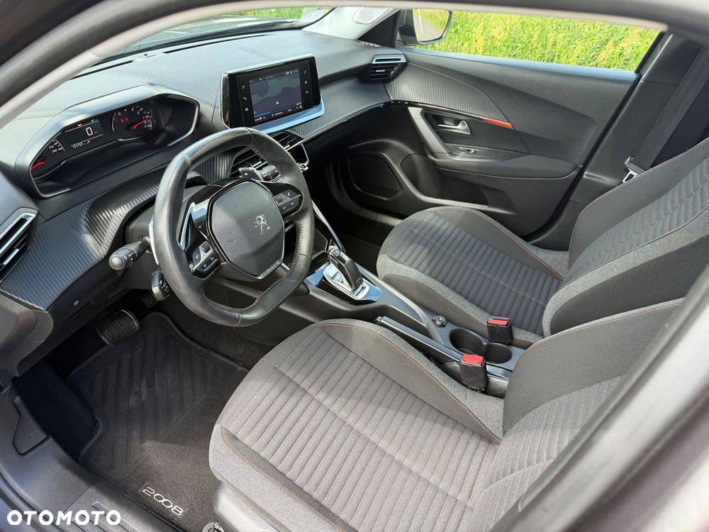 Peugeot 2008 1.2 PureTech Active S&S EAT8 - 9