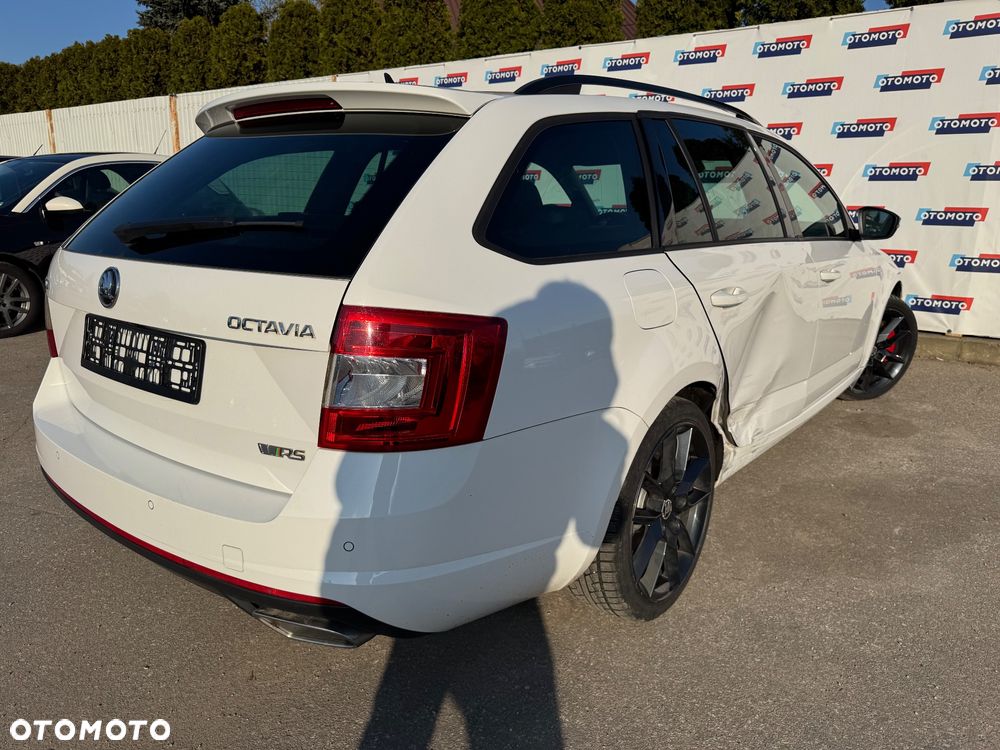 Skoda Octavia 2.0 TDI (Green tec) DSG RS - 13