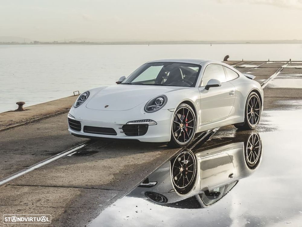 Porsche 911 Série F - 1