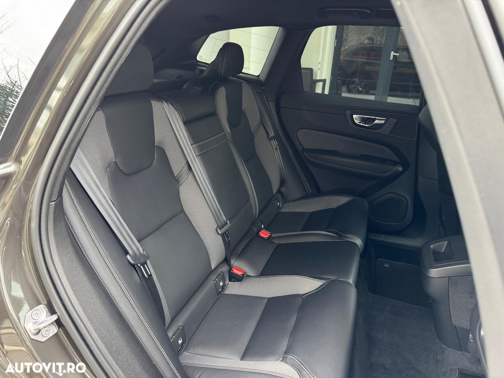 Volvo XC 60 B4 D AWD Geartronic RDesign - 28