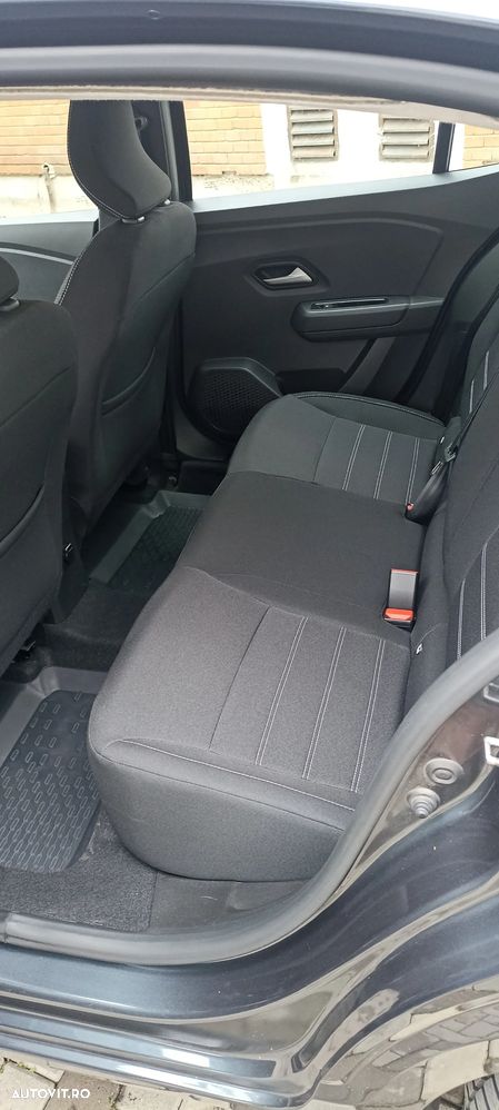 Dacia Logan TCe 90 MT6 Prestige+ - 9