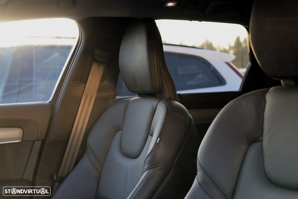 Volvo V90 2.0 T6 PHEV Plus Dark AWD - 9