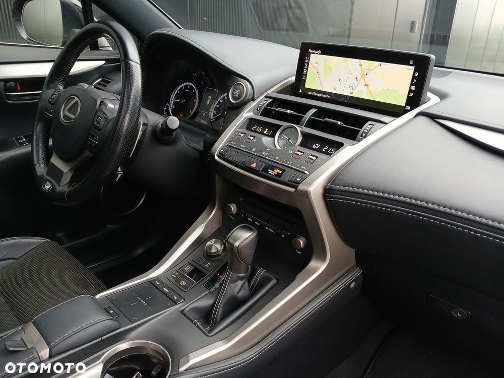 Lexus NX 300 F Sport AWD - 27
