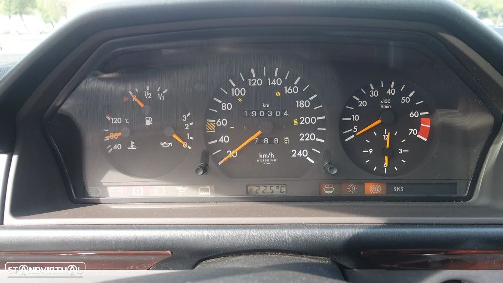 Mercedes-Benz E 200 - 29