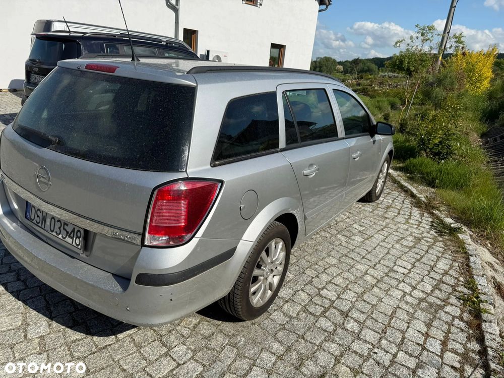 Opel Astra 1.9 CDTI Enjoy - 2
