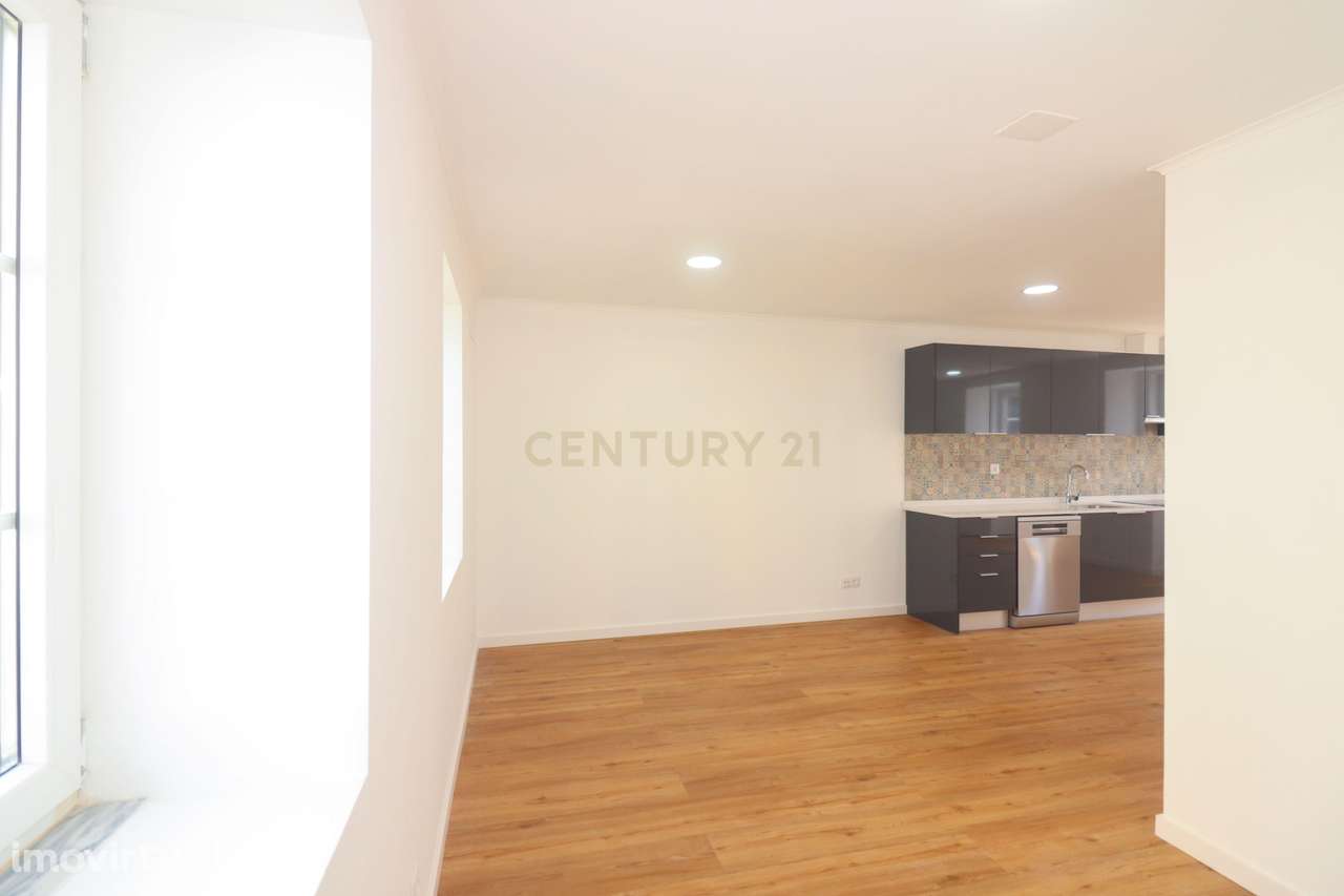 Prédio de 5 pisos totalmente recuperado no centro de Lisboa, junto à P - Grande imagem: 5/33