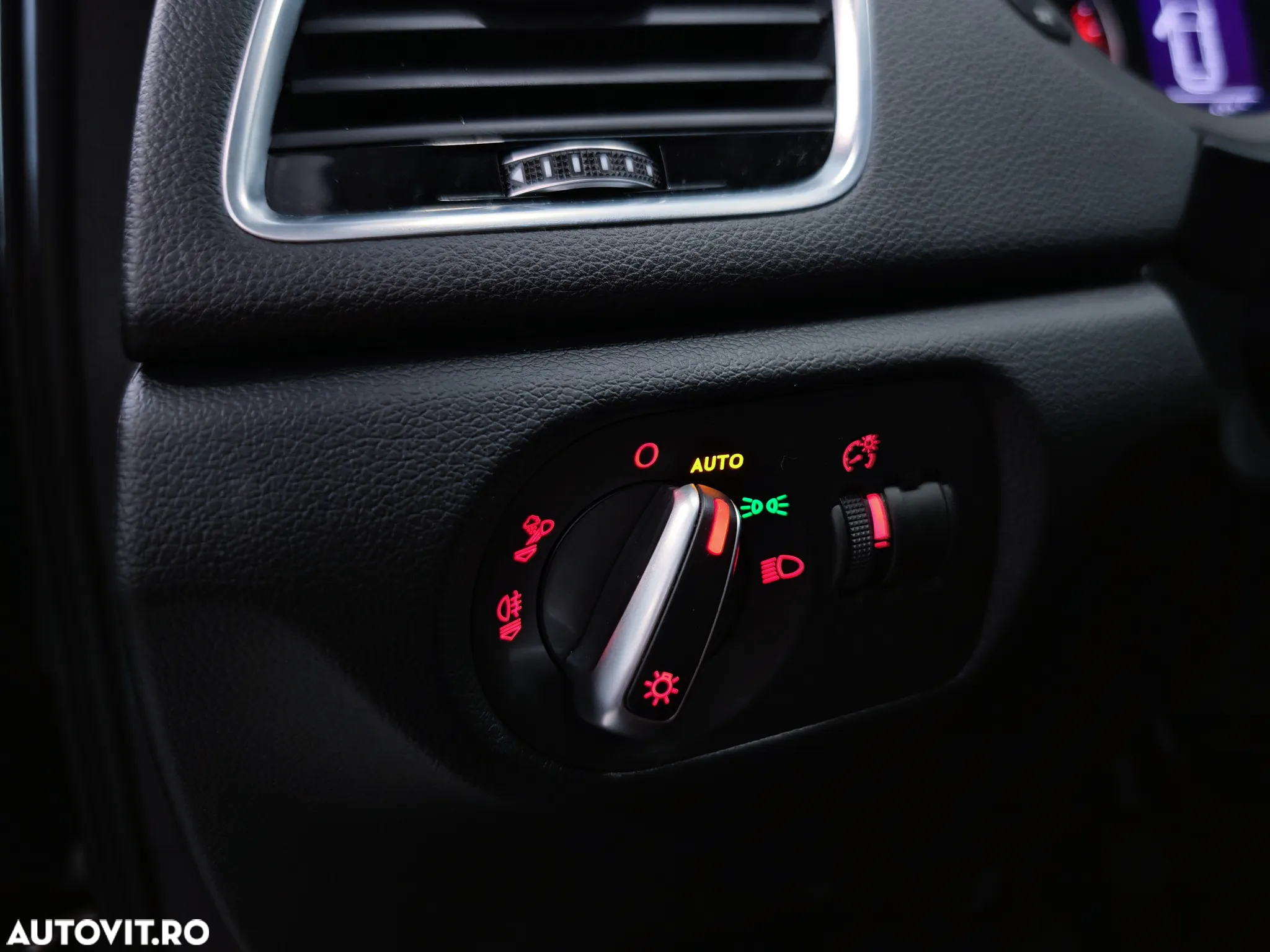Audi Q3 2.0 TDI Quattro Stronic - 28