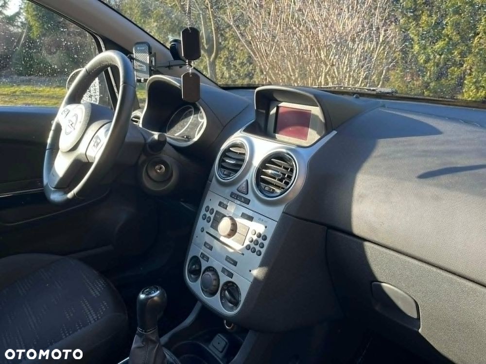 Opel Corsa - 11