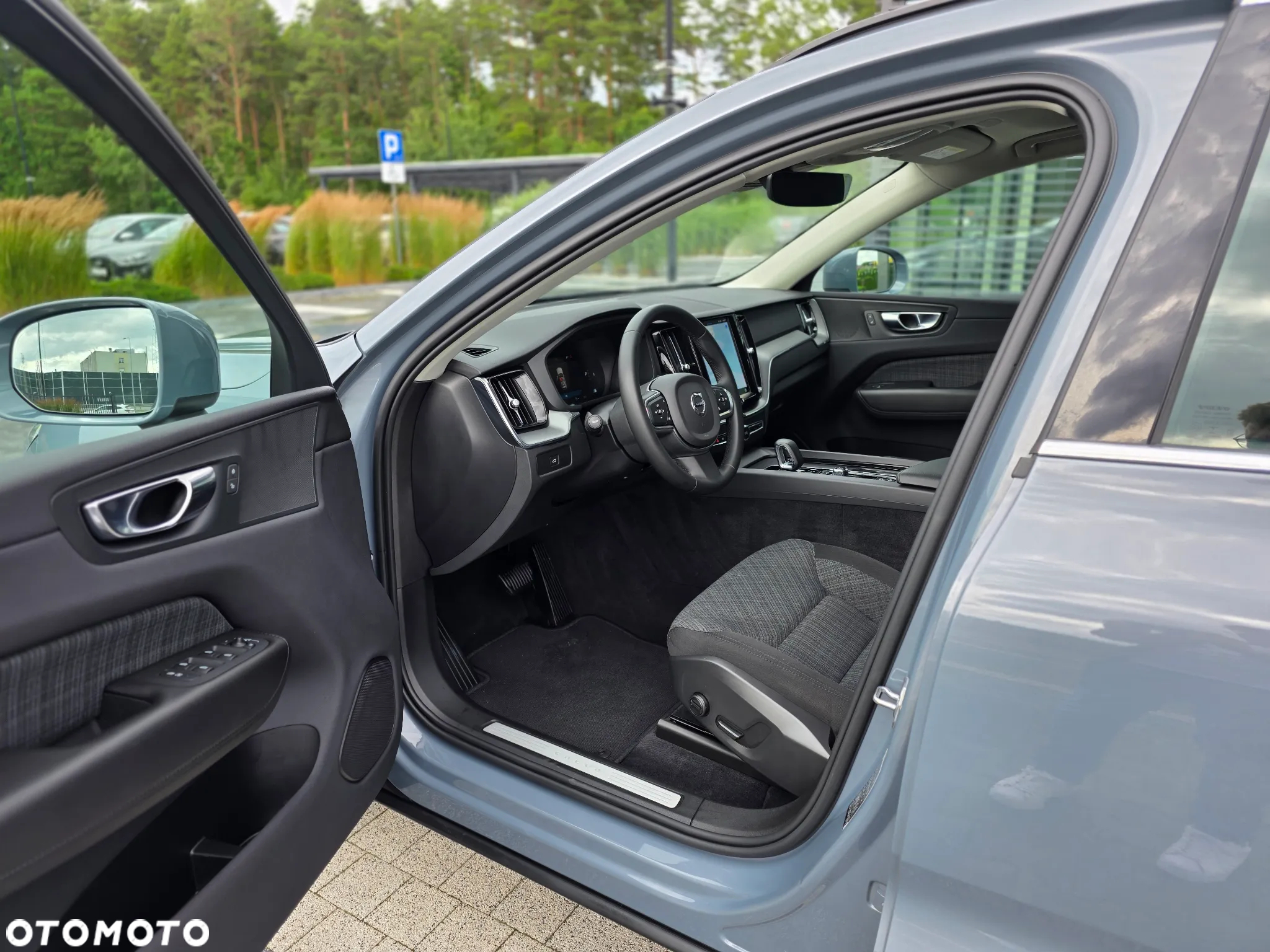 Volvo XC 60 T4 Momentum Pro - 19
