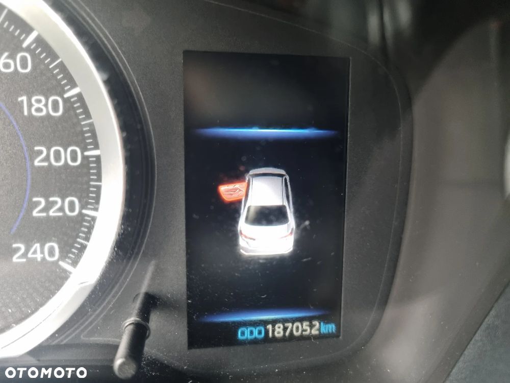 Toyota Corolla 1.8 Hybrid GPF Comfort - 18