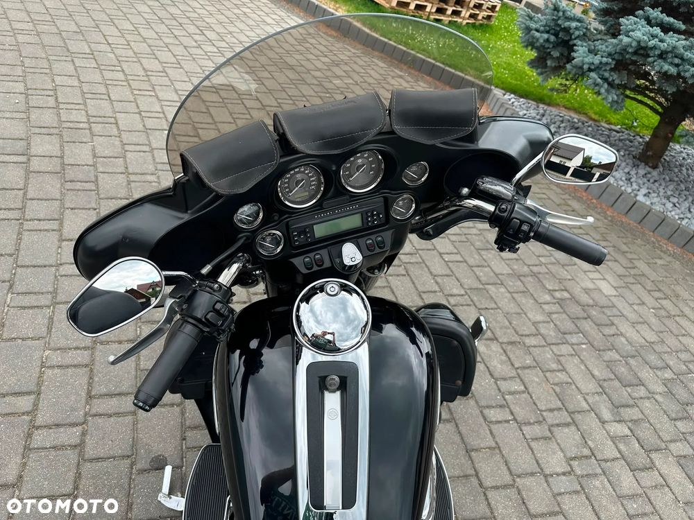 Harley-Davidson FLH Electra Glide - 11
