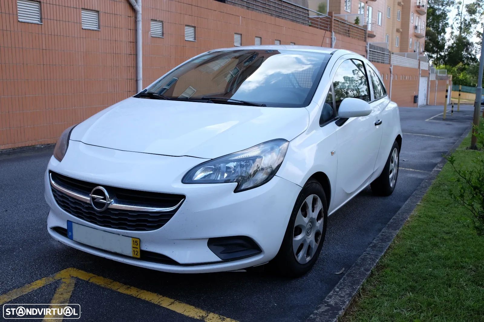 Opel Corsa 1.3 CDTi All White - 1