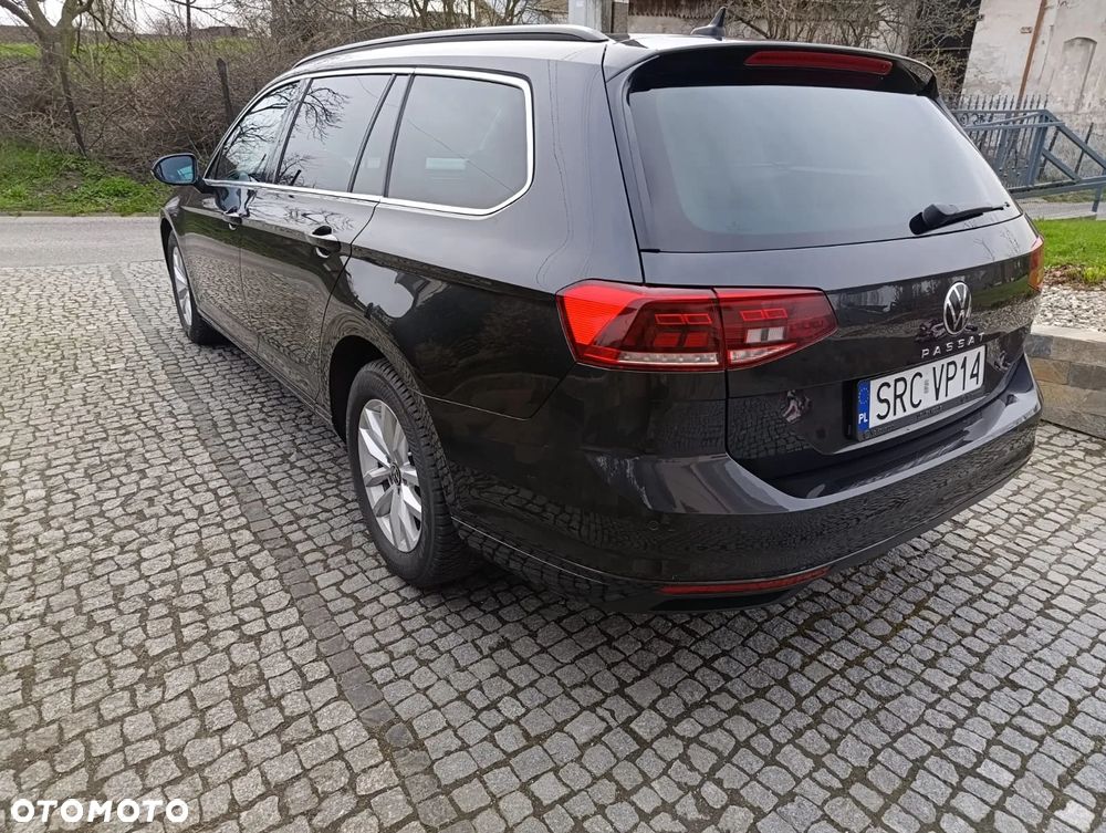 Volkswagen Passat 2.0 TDI SCR DSG Comfortline - 10