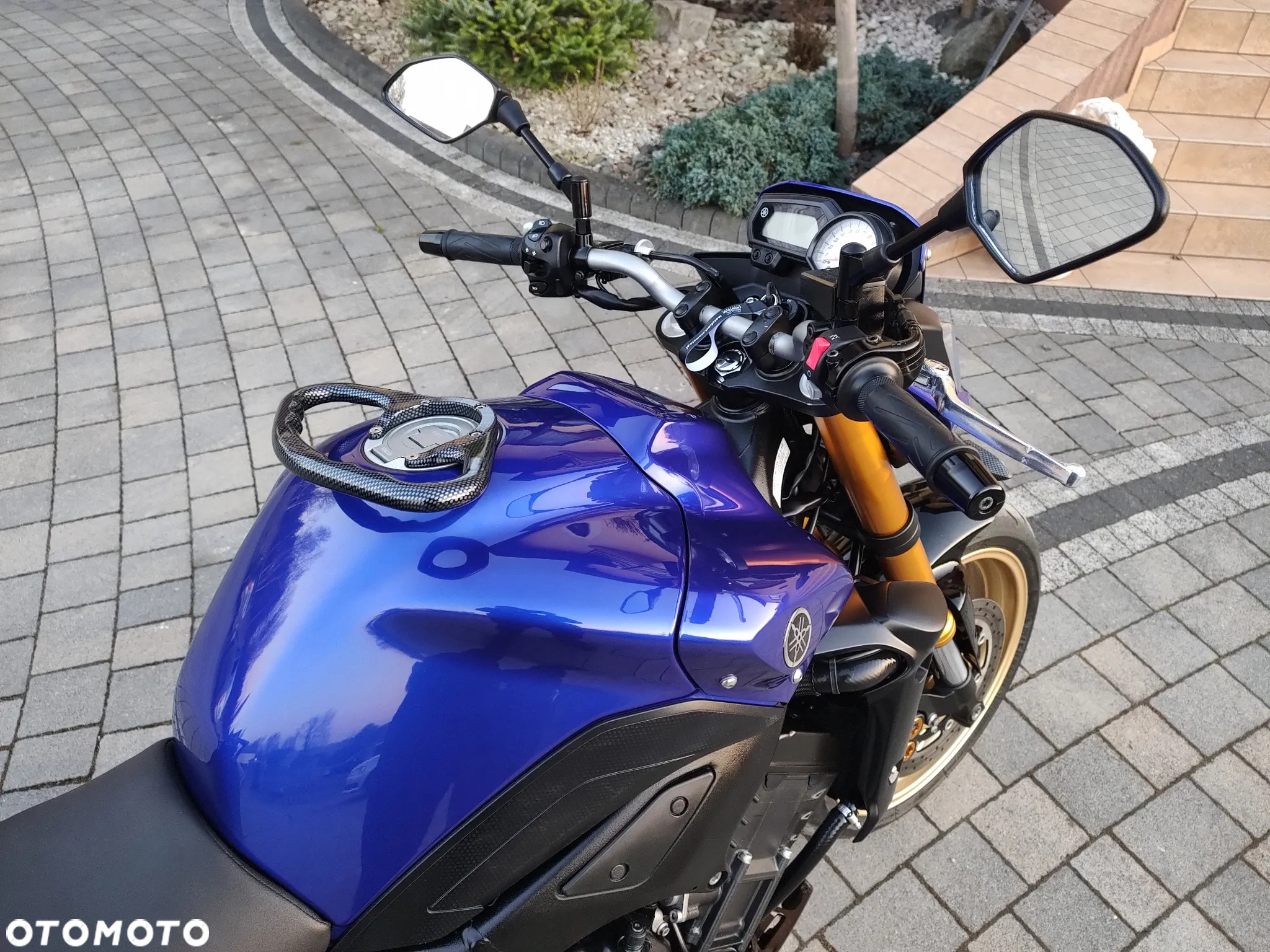 Yamaha FZ8 - 9