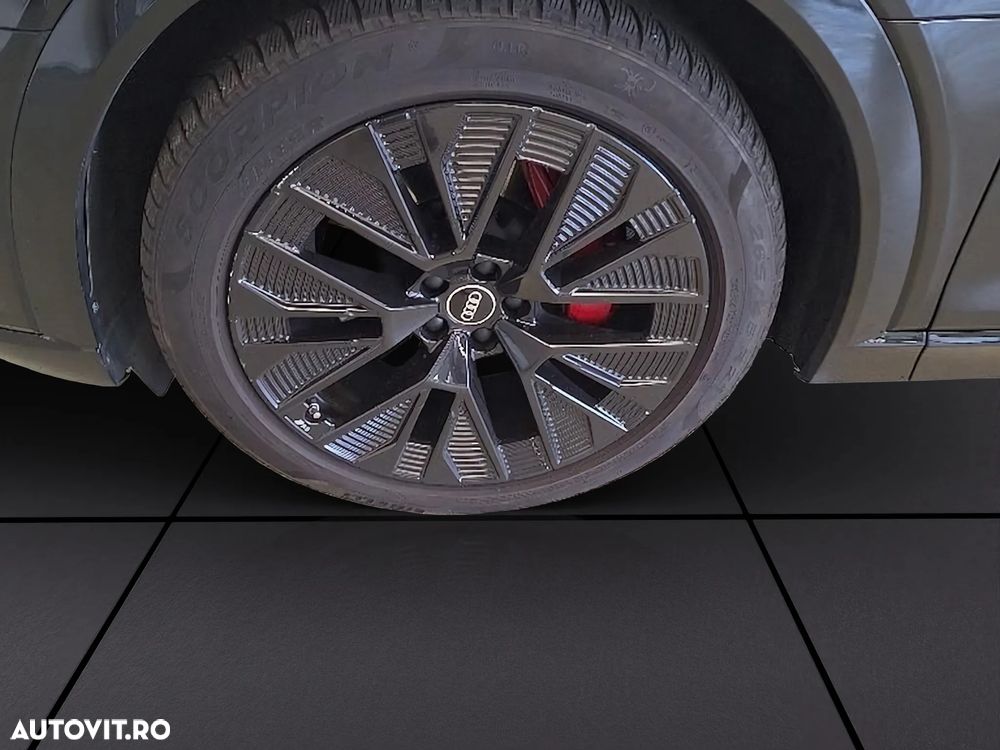 Audi Q8 Sportback e-tron 55 quattro S Line - 12