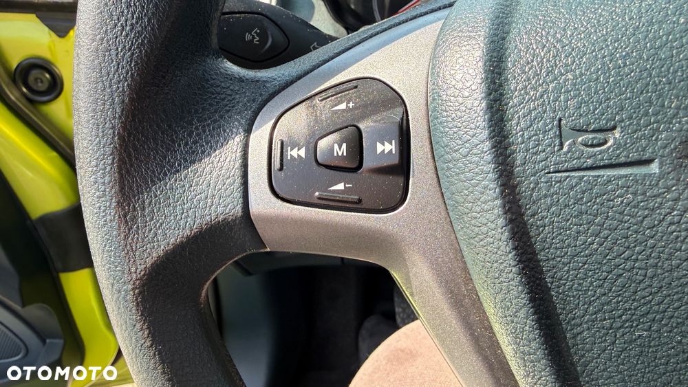 Ford Fiesta 1.25 Champions Edition - 16