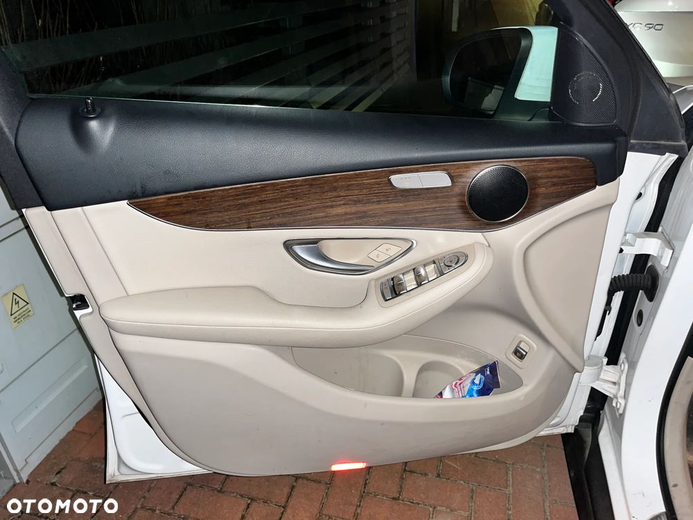 Mercedes-Benz GLC 200 d 4-Matic - 8