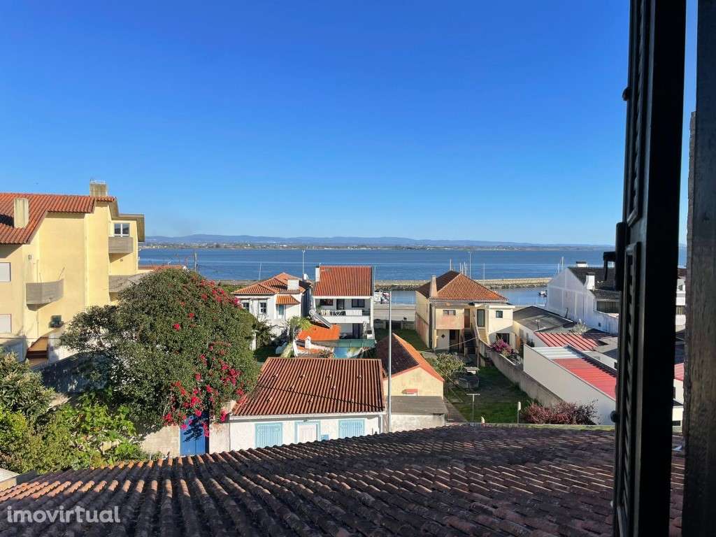 MORADIA T5 - TORREIRA - Grande imagem: 2/29