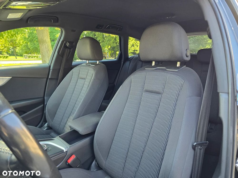 Audi A4 Avant 2.0 TDI design - 21