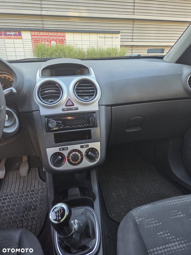 Opel Corsa - 18