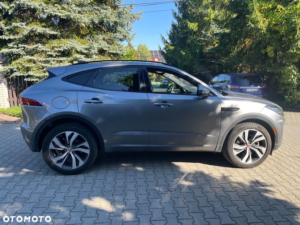 Jaguar E-Pace P300 AWD Sport - 3