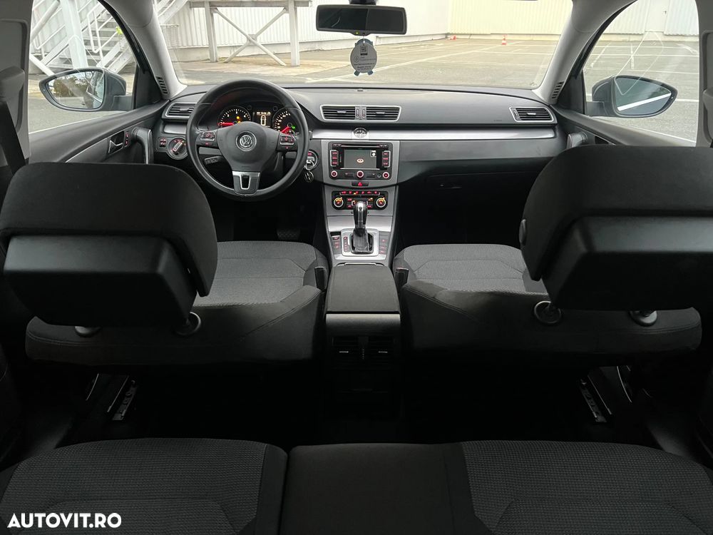 Volkswagen Passat Variant 2.0 TDI Blue TDI DSG Highline - 27