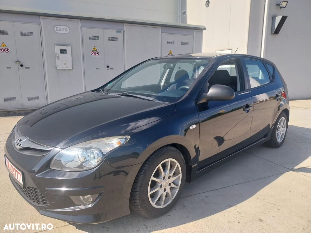 Hyundai i30 1.4 FIFA WM Edition - 9