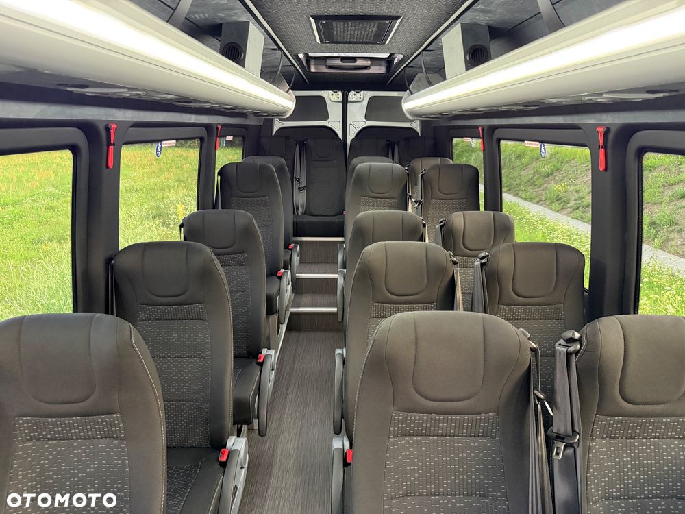 Mercedes-Benz Sprinter 519 - 27