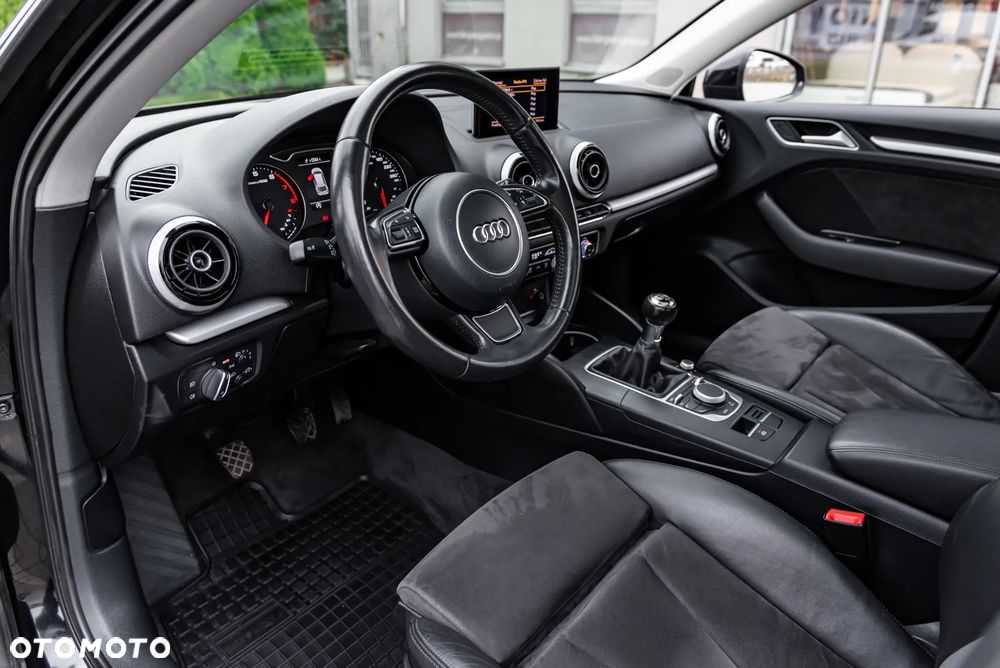 Audi A3 Sportback 1.8 TFSI Ambition - 19