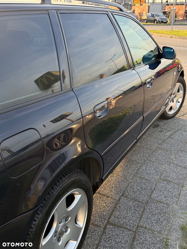 Audi A4 Avant 1.6 - 9