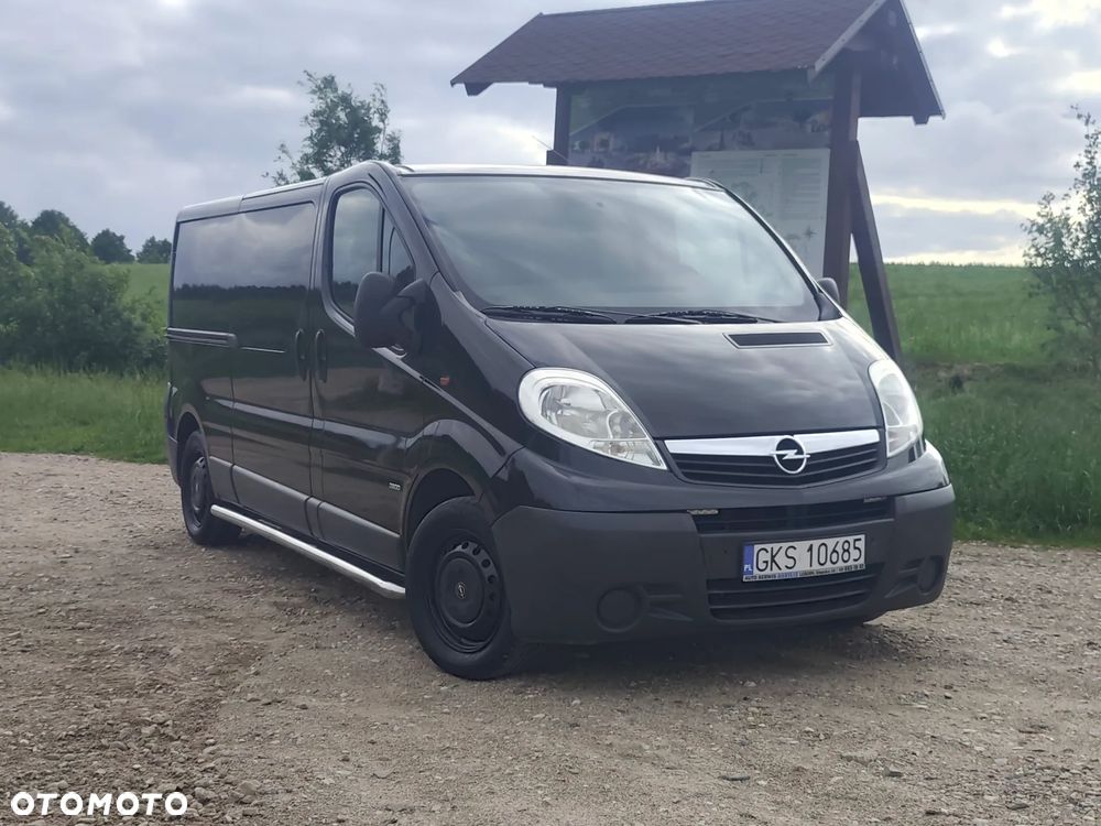 Opel Vivaro - 1