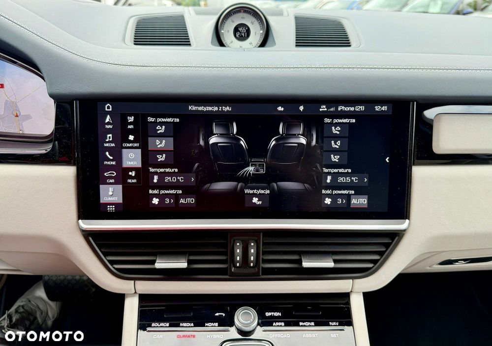 Porsche Cayenne - 31