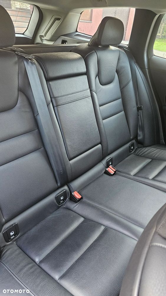 Volvo V60 D3 Momentum Pro - 14
