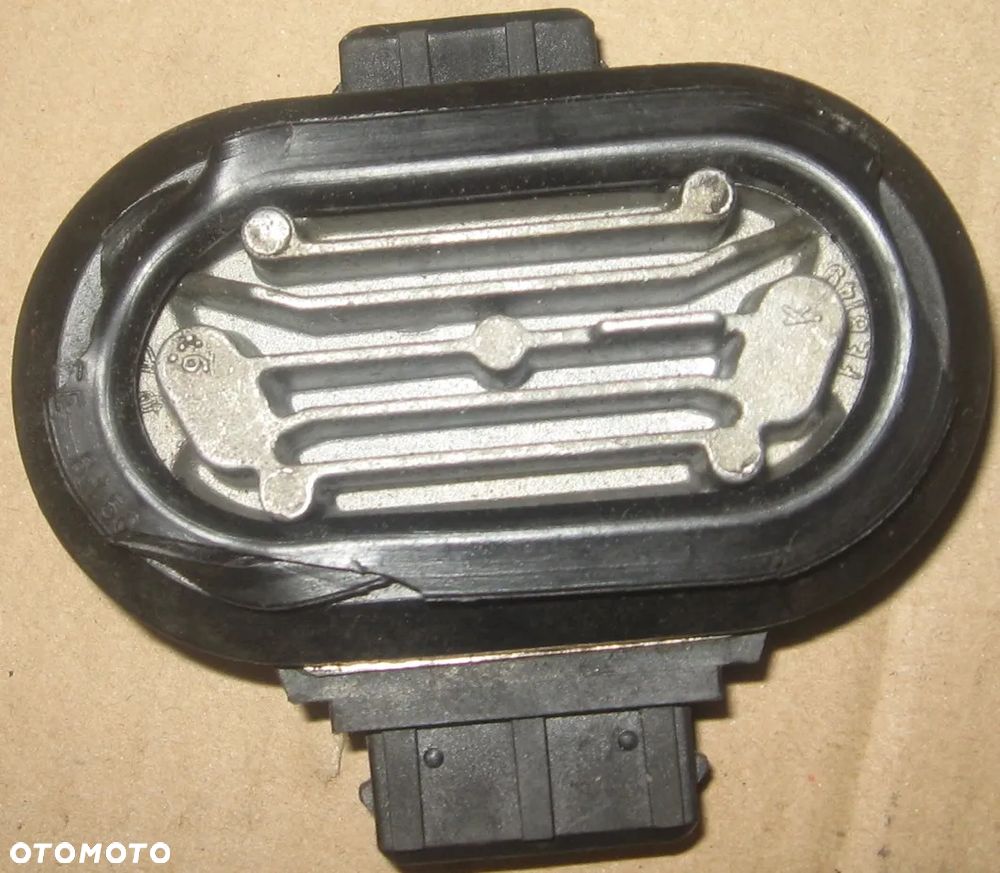 moduł zapłonu AUDI A4 PASSAT B5 1.8T 8D0905351 volkswagen - 2