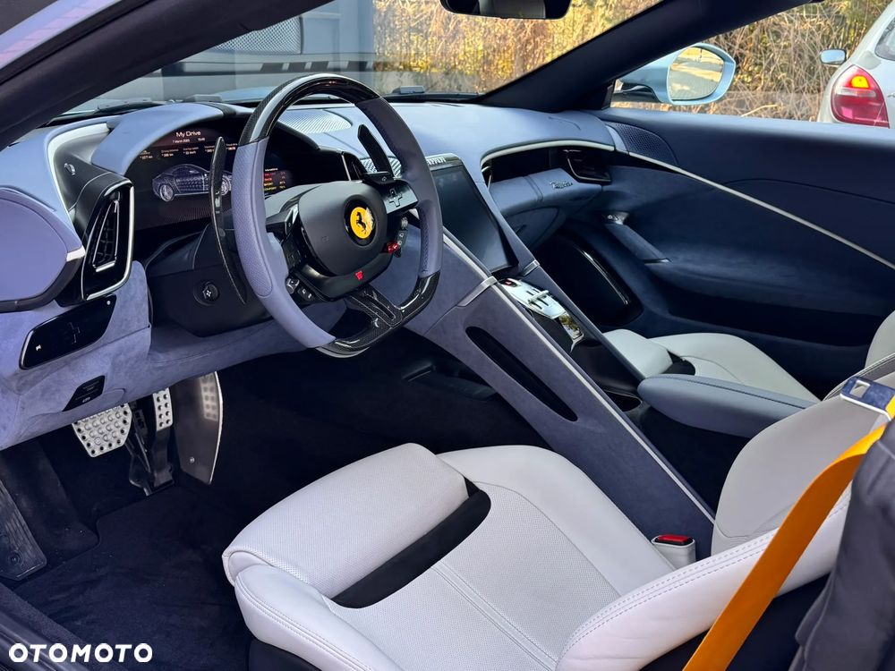 Ferrari Roma Spider - 6