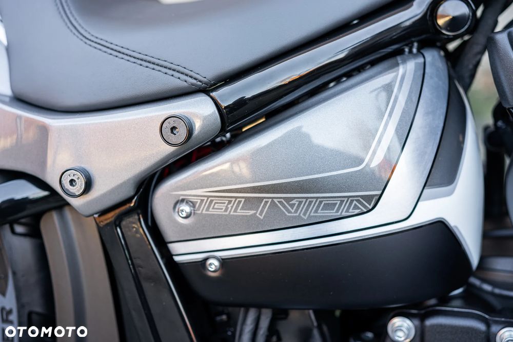 Harley-Davidson Softail Fat Boy - 32