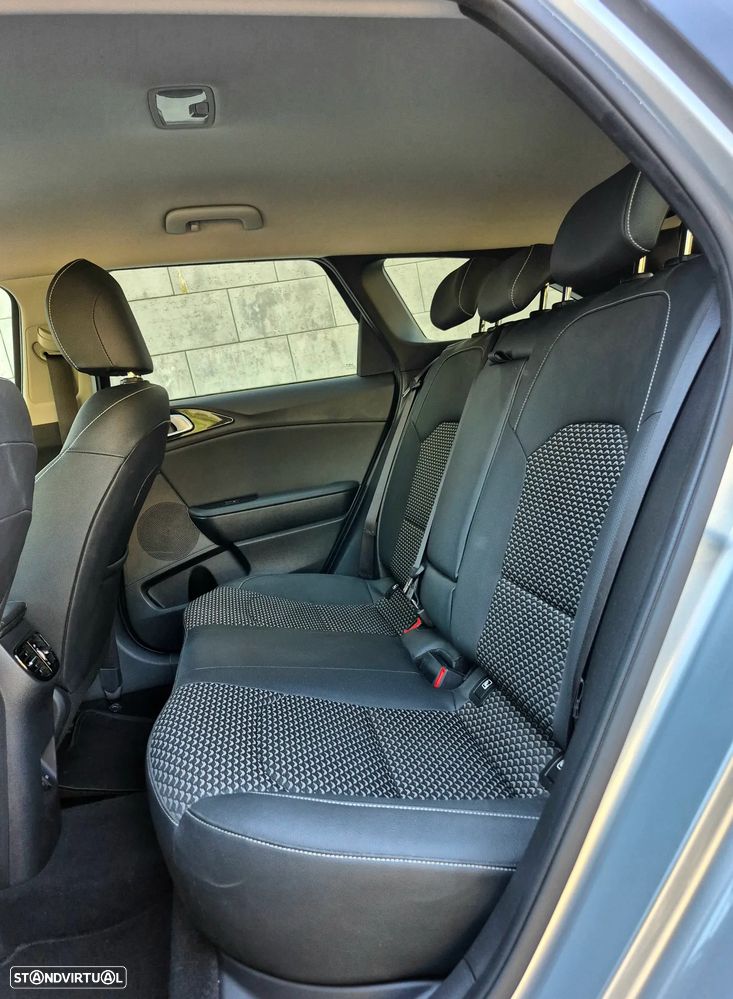 Kia Ceed SW 1.0 T-GDI Sport - 13