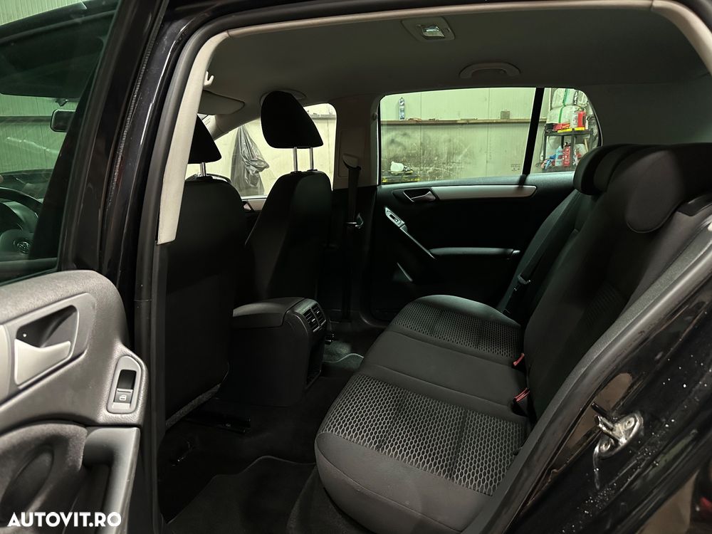 Volkswagen Golf 1.6 TDI DPF Style - 9
