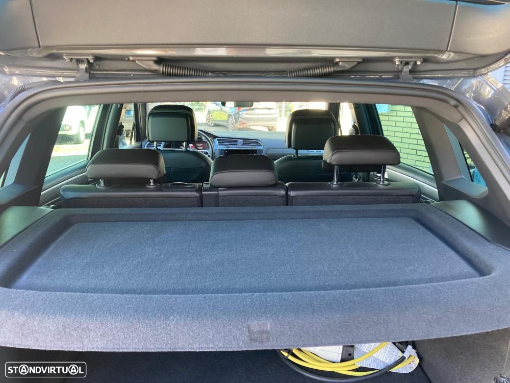 VW Tiguan 1.4 TSI eHybrid R-Line DSG - 24