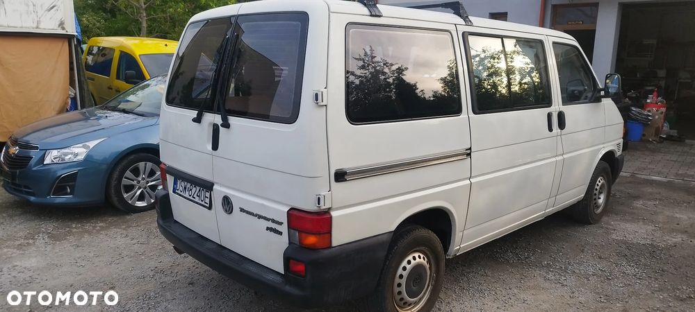 Volkswagen Transporter - 4